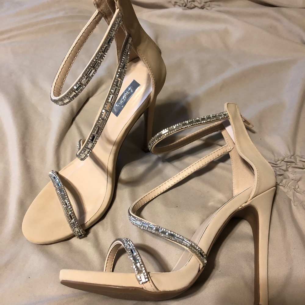 Qupid Strappy Heel